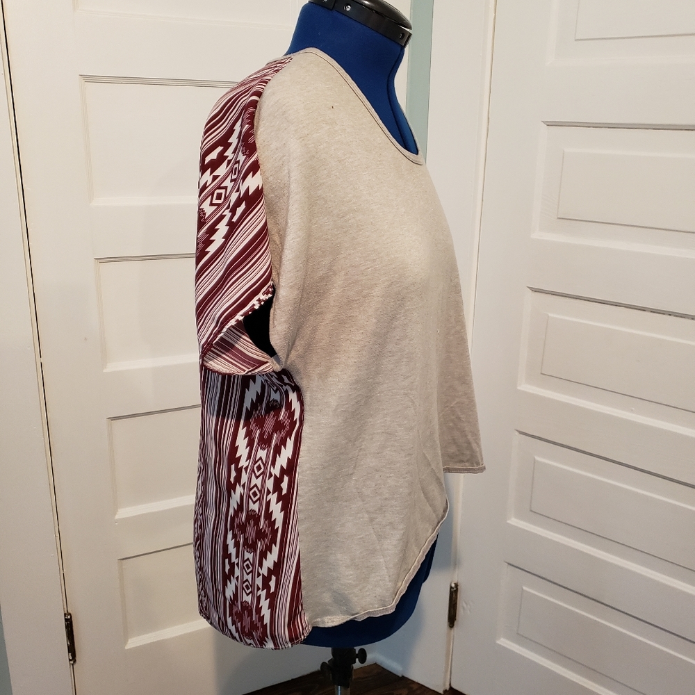 Aztec print high low hem tee